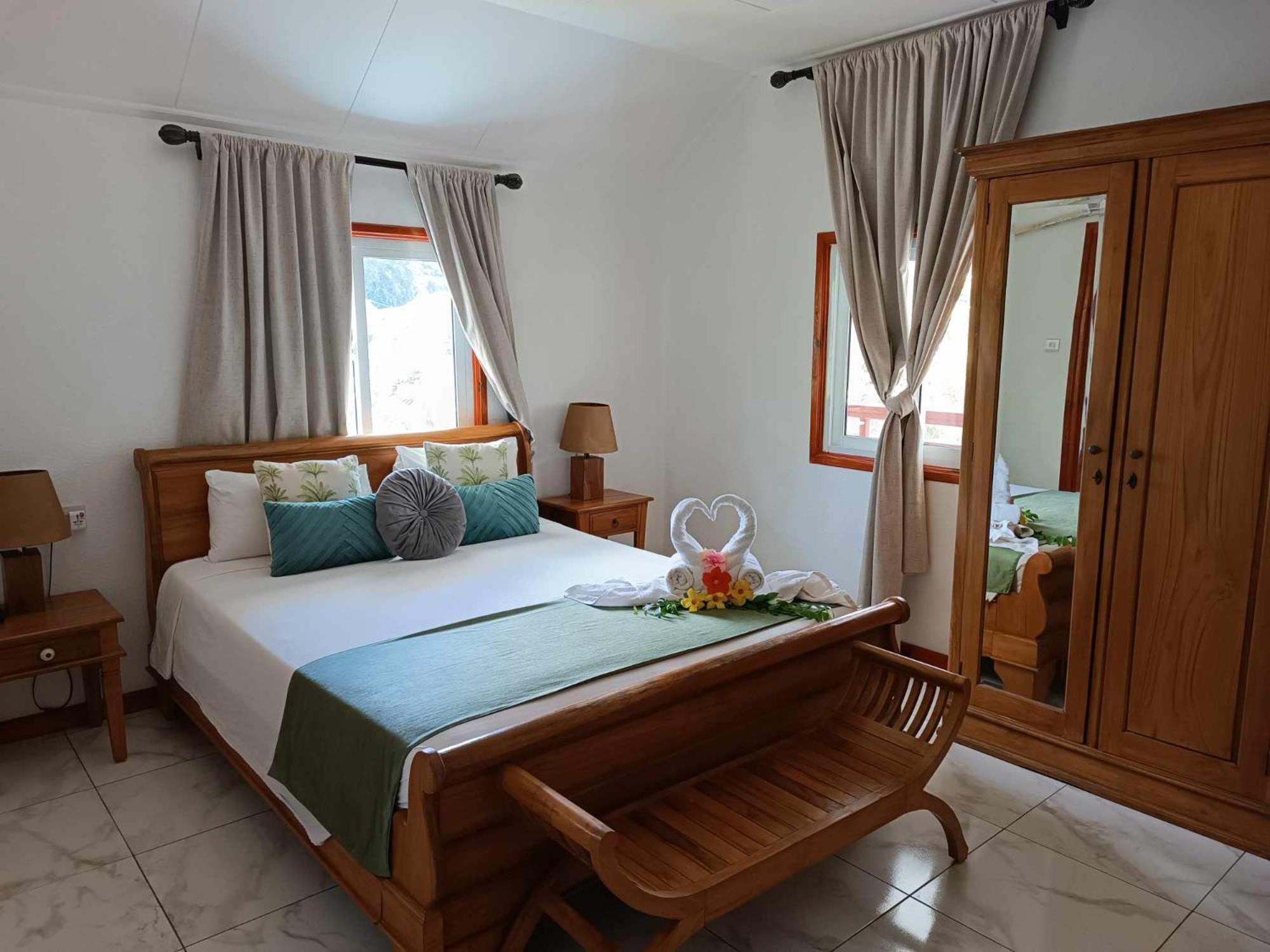 Double Room Private Bathroom